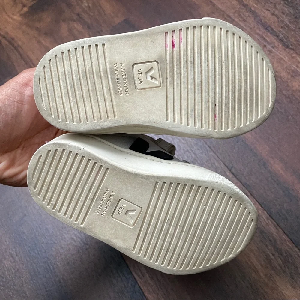 Veja Esplar Velcro Sneaker toddler size 6 T2 small - Picture 5 of 8